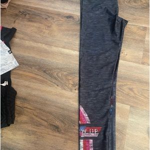 Peloton Terez rainbow leggings EUC